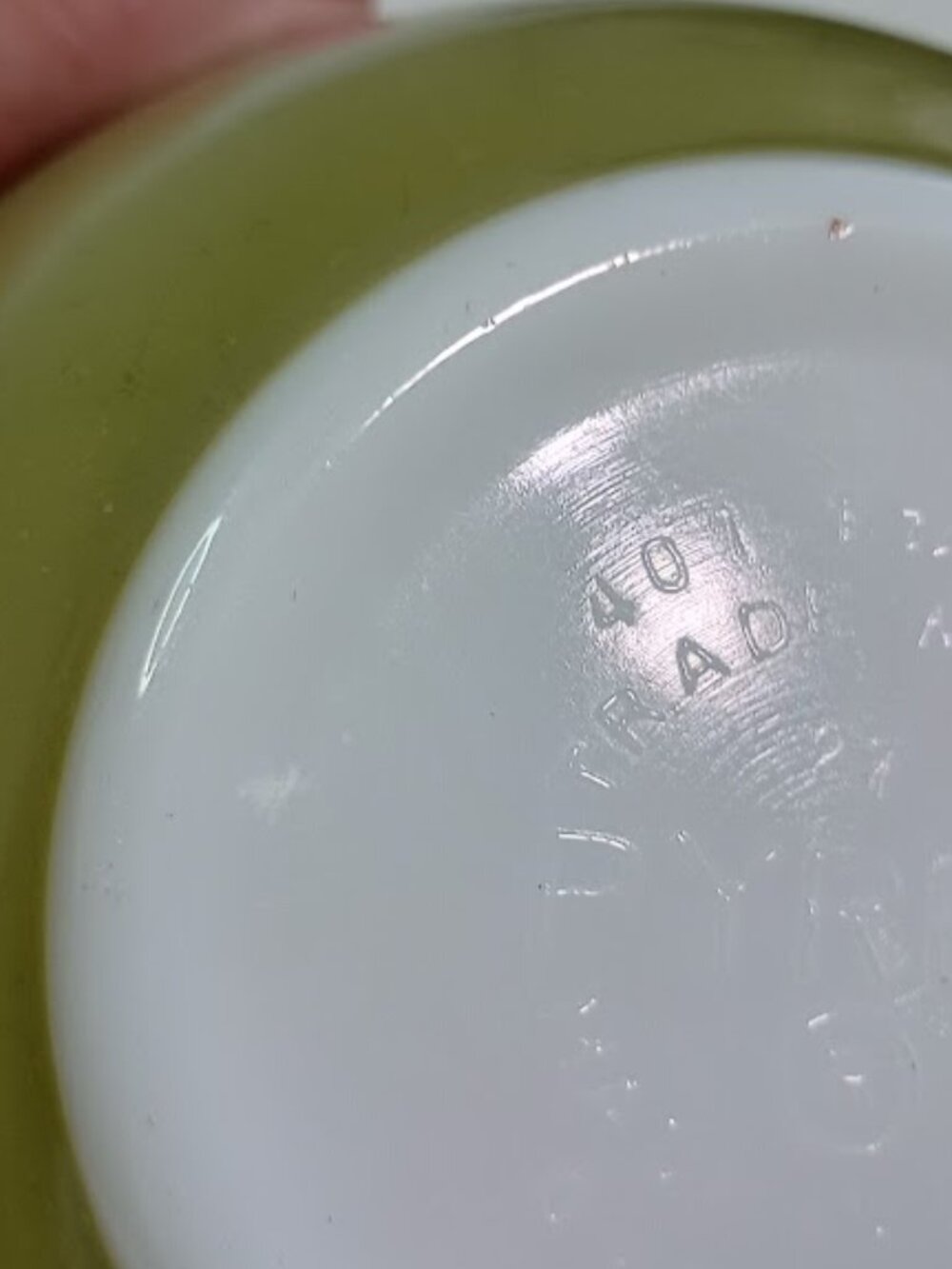 Vintage PYREX 401 1.5 Pint Green Mixing Bowl - Picture 3 of 5